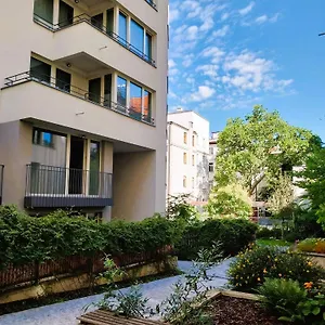 Center - Moderna Apartament